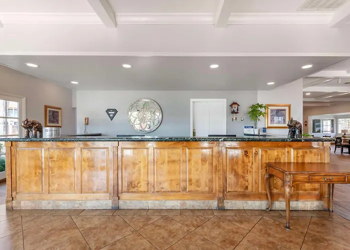 Best Western Plus Hill House
