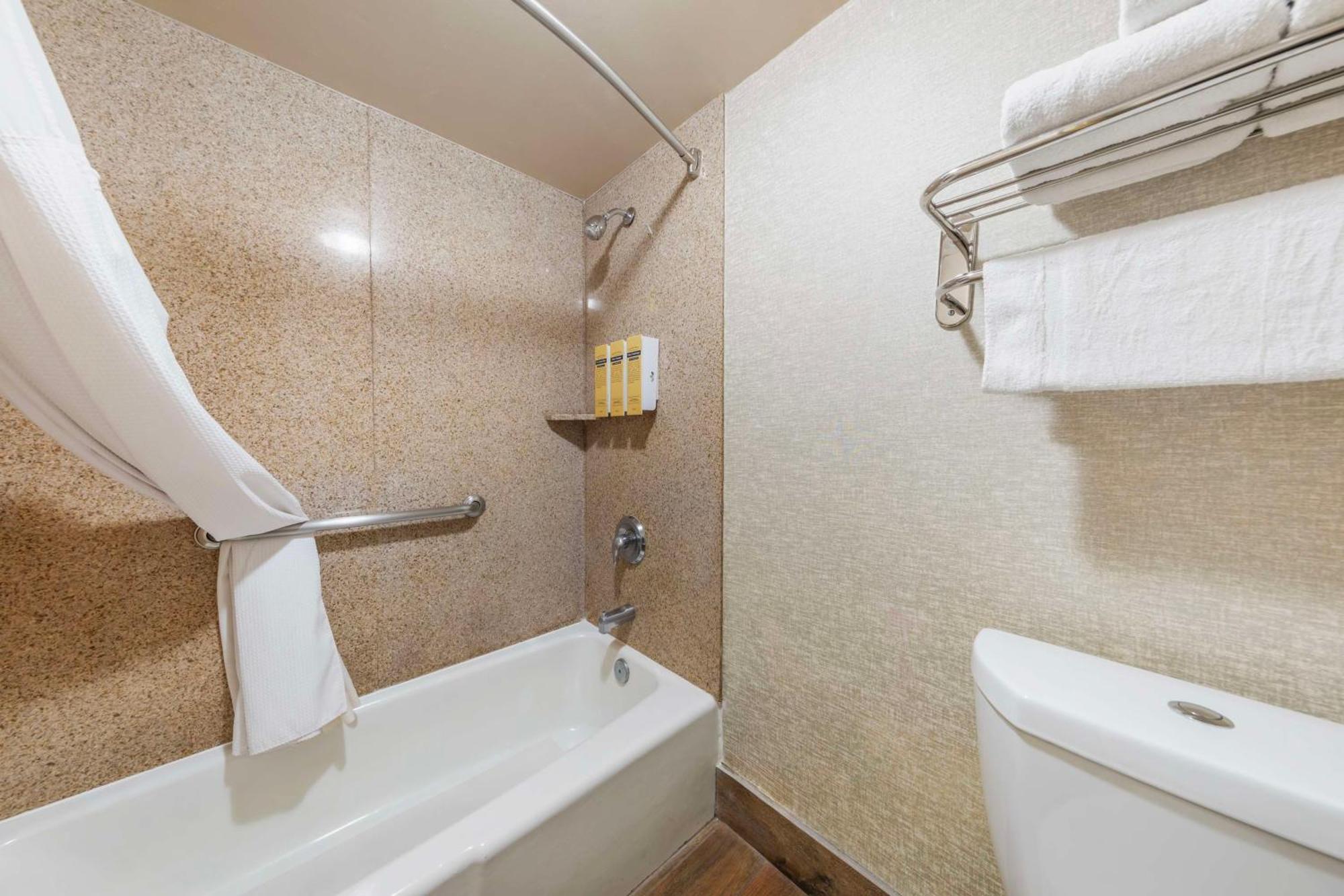 Hotel Western Hill House 3*