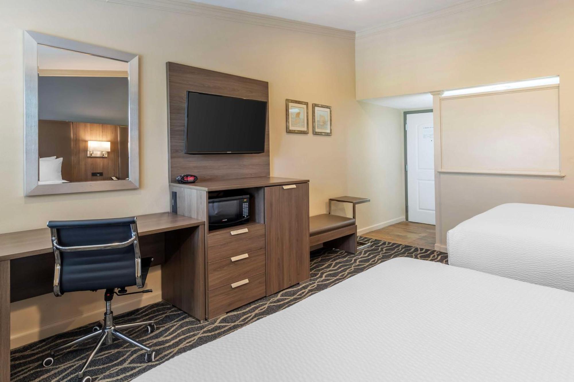 Best Western Plus Hill House 3*